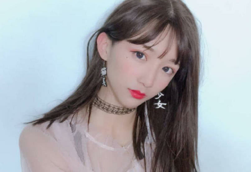 穿汉服的"女装大佬"走红,比艾比还好看,网友:比我女朋友好看