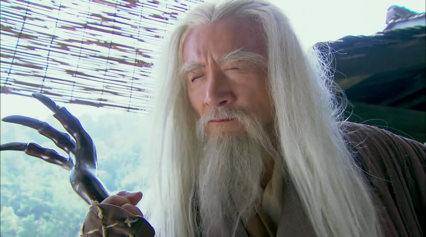 神雕侠侣:柯镇恶为何爪棍不离身?不仅与功法吻合,关键另有其用