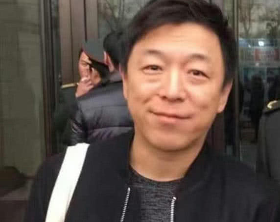 无论是哪个明星,进入这里都要素颜,黄渤的素颜很有看点