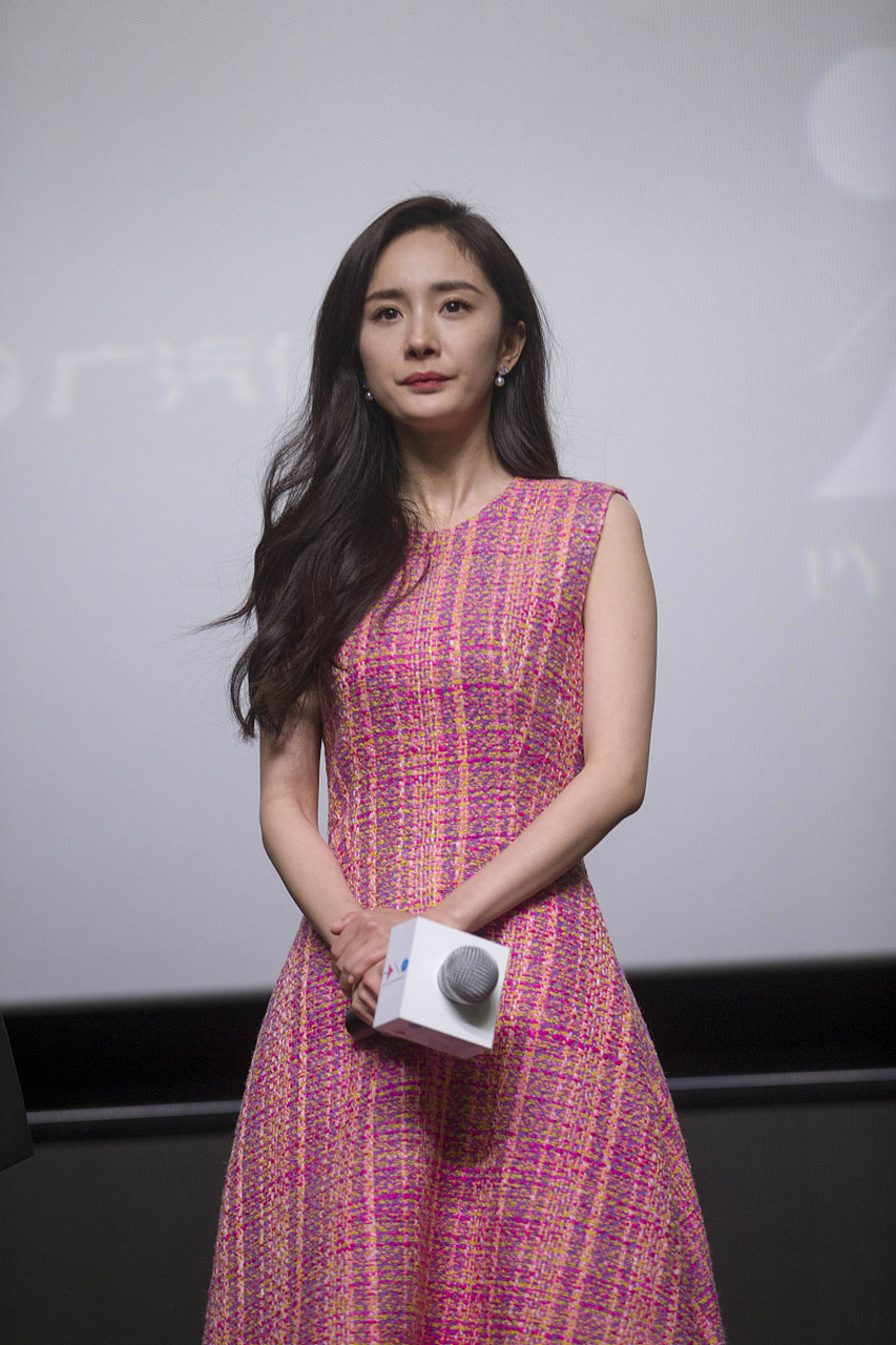 晶核游戏今日官宣,杨幂正式成为其新代言人!