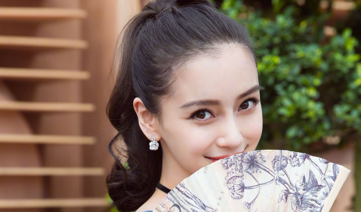 网红明星差距多大?美颜滤镜下的"angelababy"成功扑街