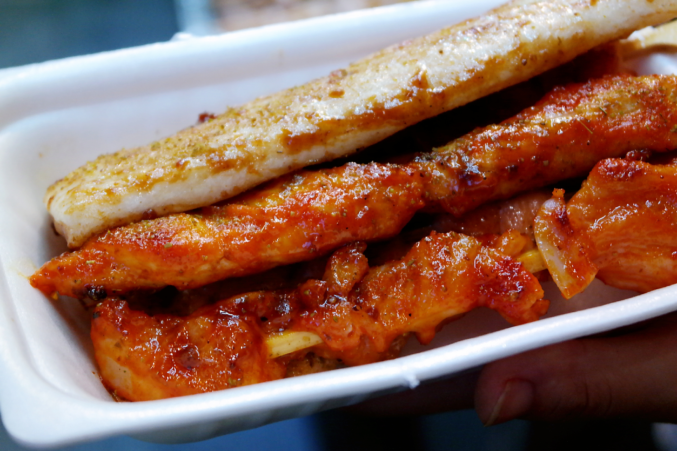 童年时爱吃的铁板鱿鱼,似乎是每座城市都喜欢的小吃!