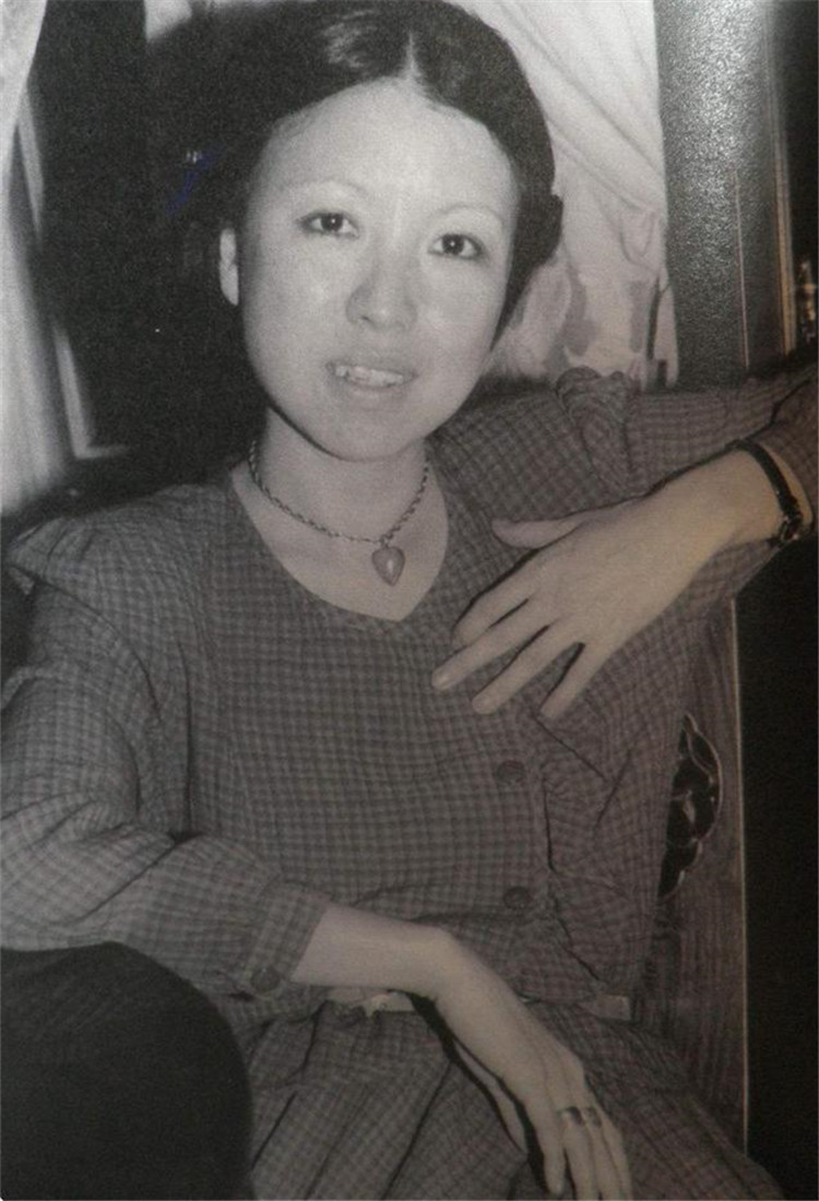 历史绝版老照片,第二张金庸的梦中情人,最后一张抗日女英雄