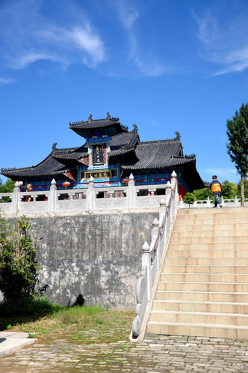 标题:安阳热门旅游景点及地道小吃路线推荐  目的地:中国河南省安阳市