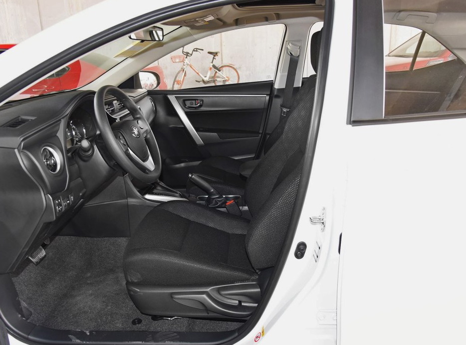 这样的丰田-雷凌,动感时尚,优雅高贵,你会喜欢吗