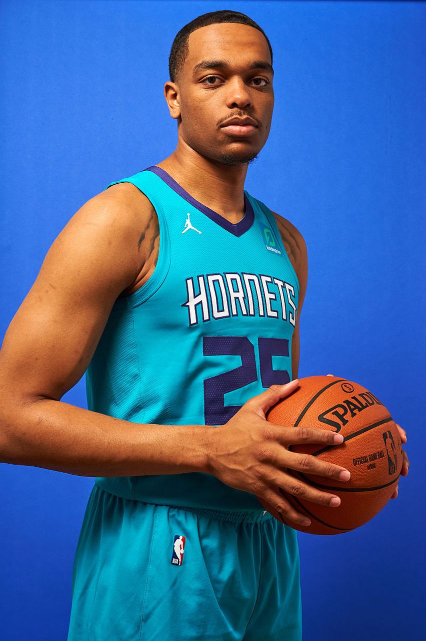 布兰登奈特当年在高中时期就已经名满全美,他是自詹姆斯和奥登之后第