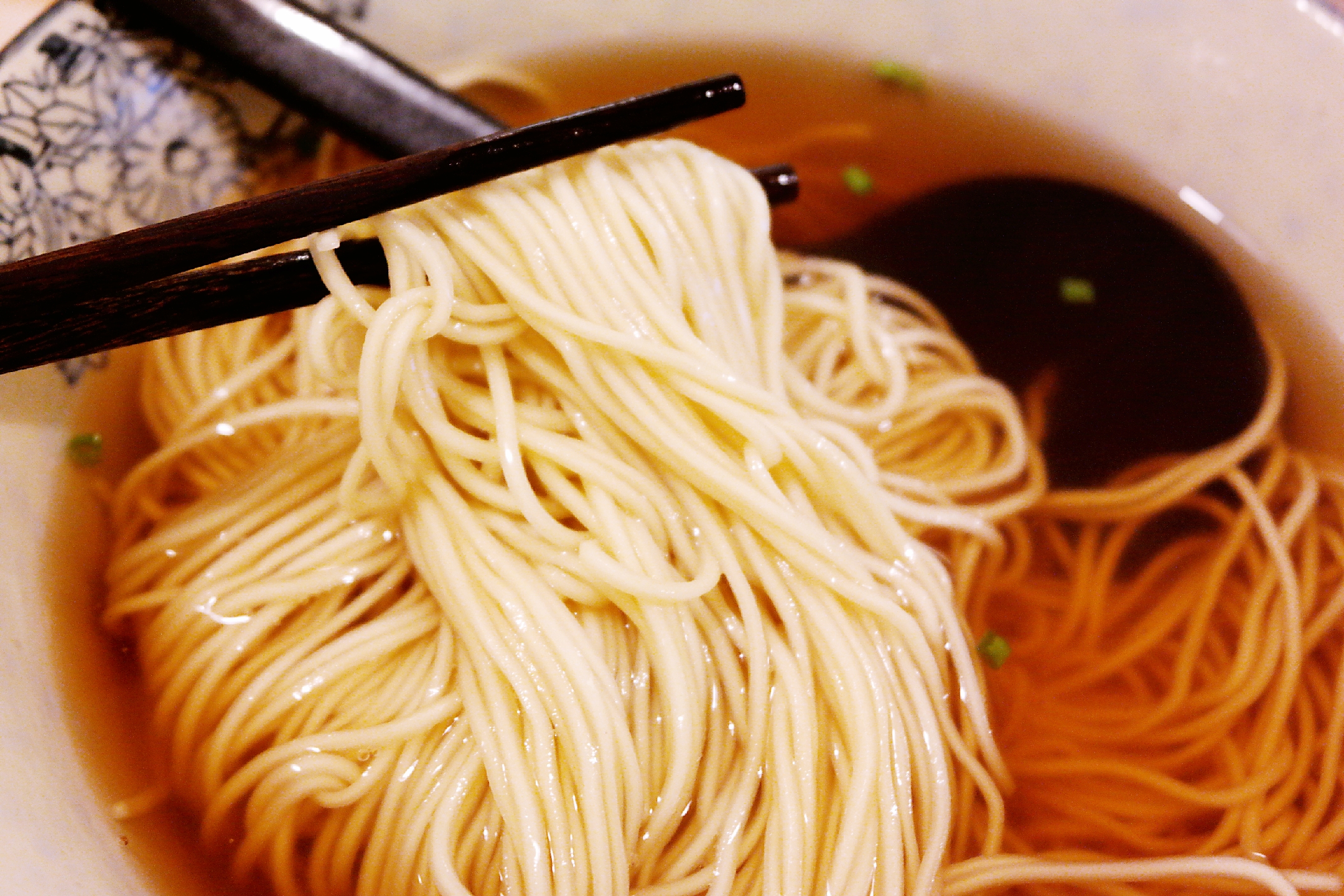 魔都这碗辣肉面和猪油拌饭,清新又美味!