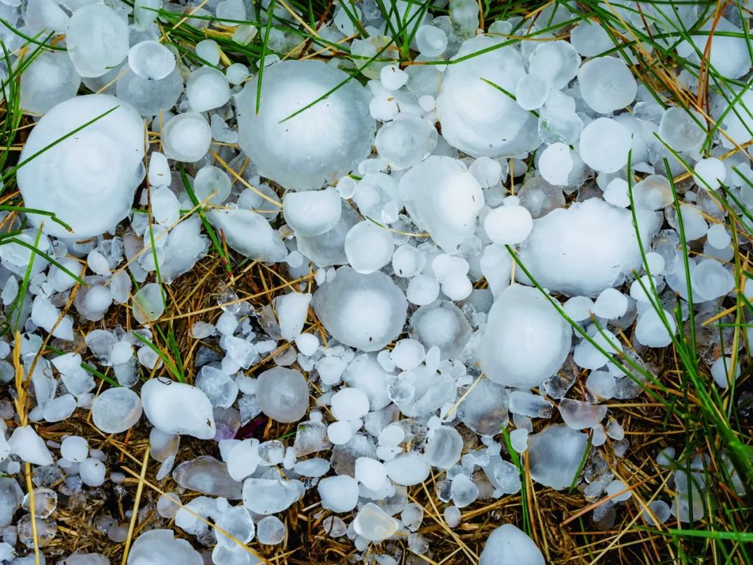 冰雹为什么不像雨一样一直下?