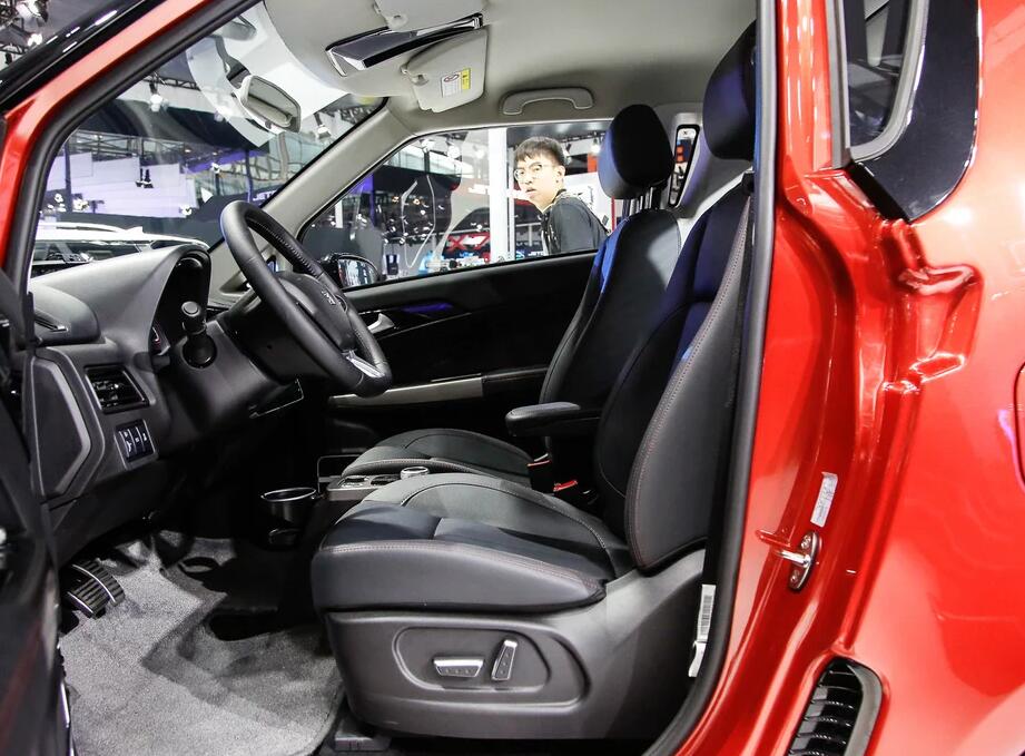 众泰汽车-众泰e200,内饰才是这款车的看点