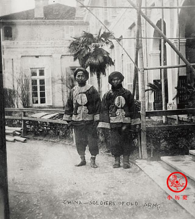 晚清老照片:战斗力低下的绿营兵,个个体质虚弱