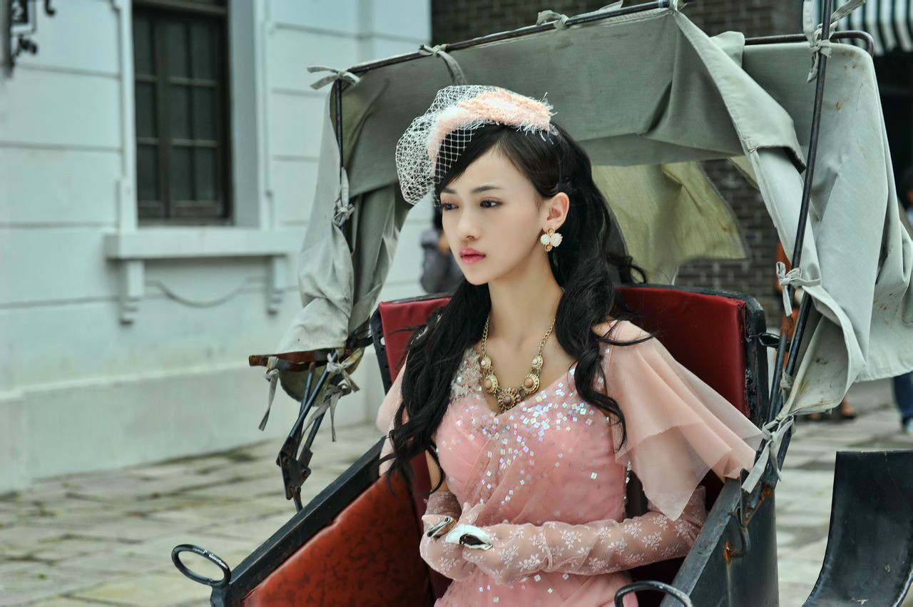 当年这部剧隐藏那么多明星,认出了乔振宇,没有认出魏璎珞,尔晴