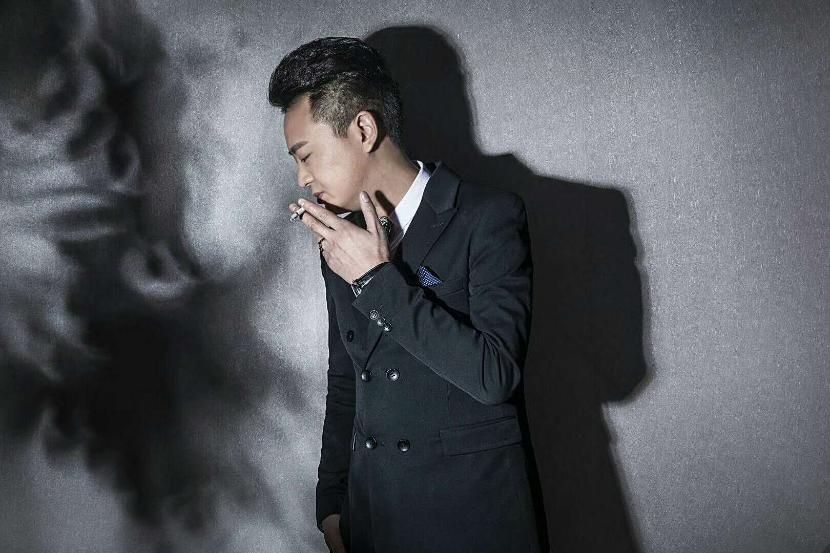 中国流行男歌手闫强新专辑全网发行