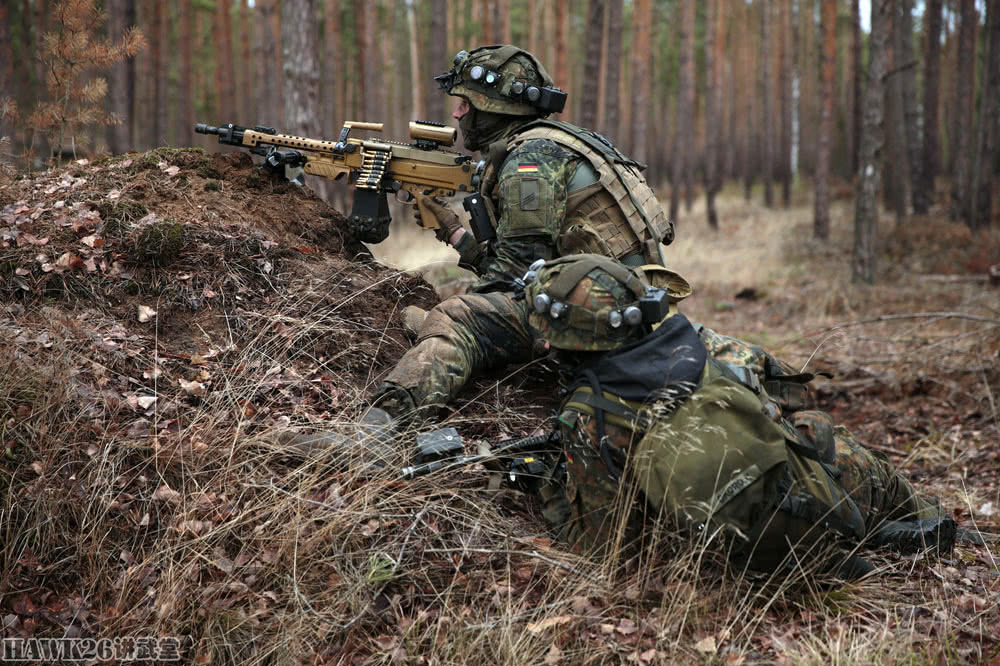 德美两军联合演习"空降猎兵团"展现精锐部队应有的风采