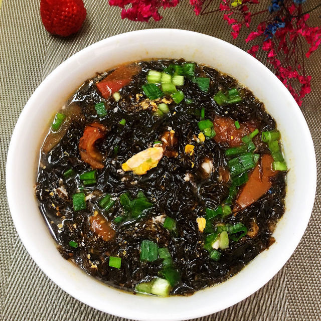 西红柿紫菜蛋花汤,鲜美好喝,一下能喝2碗