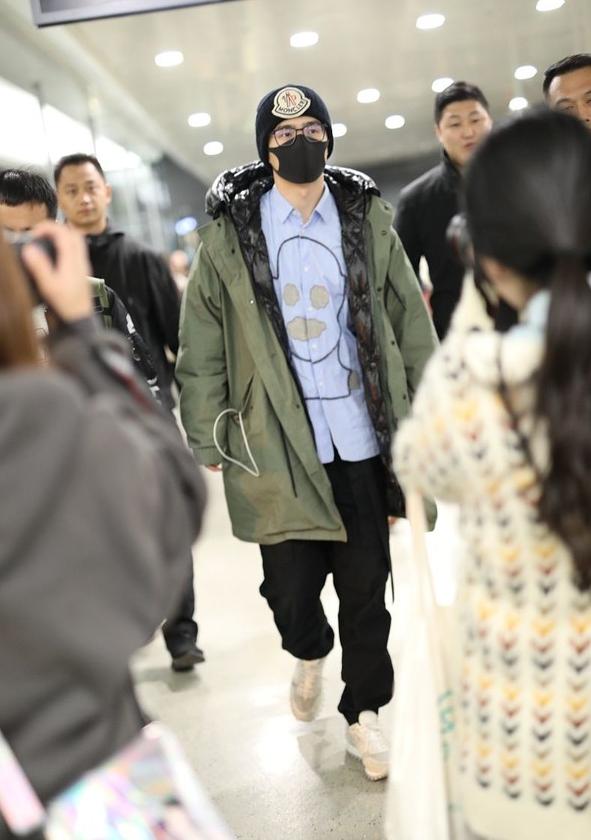 刘昊然素颜反差太大!发福变胖认不出?嘟嘟肉脸胡渣明显变老少年