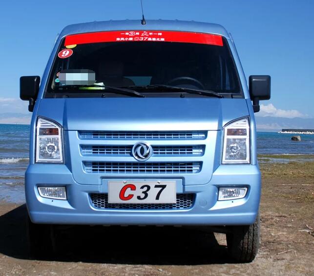 东风小康-东风小康c37,外观设计很大气,给人一种豪华感