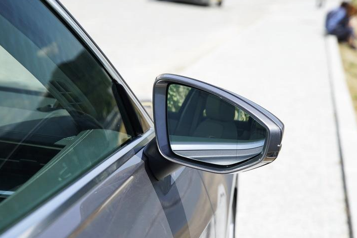 进口奥迪-奥迪a6,时尚的外观设计,颜值极靠前,非常实用