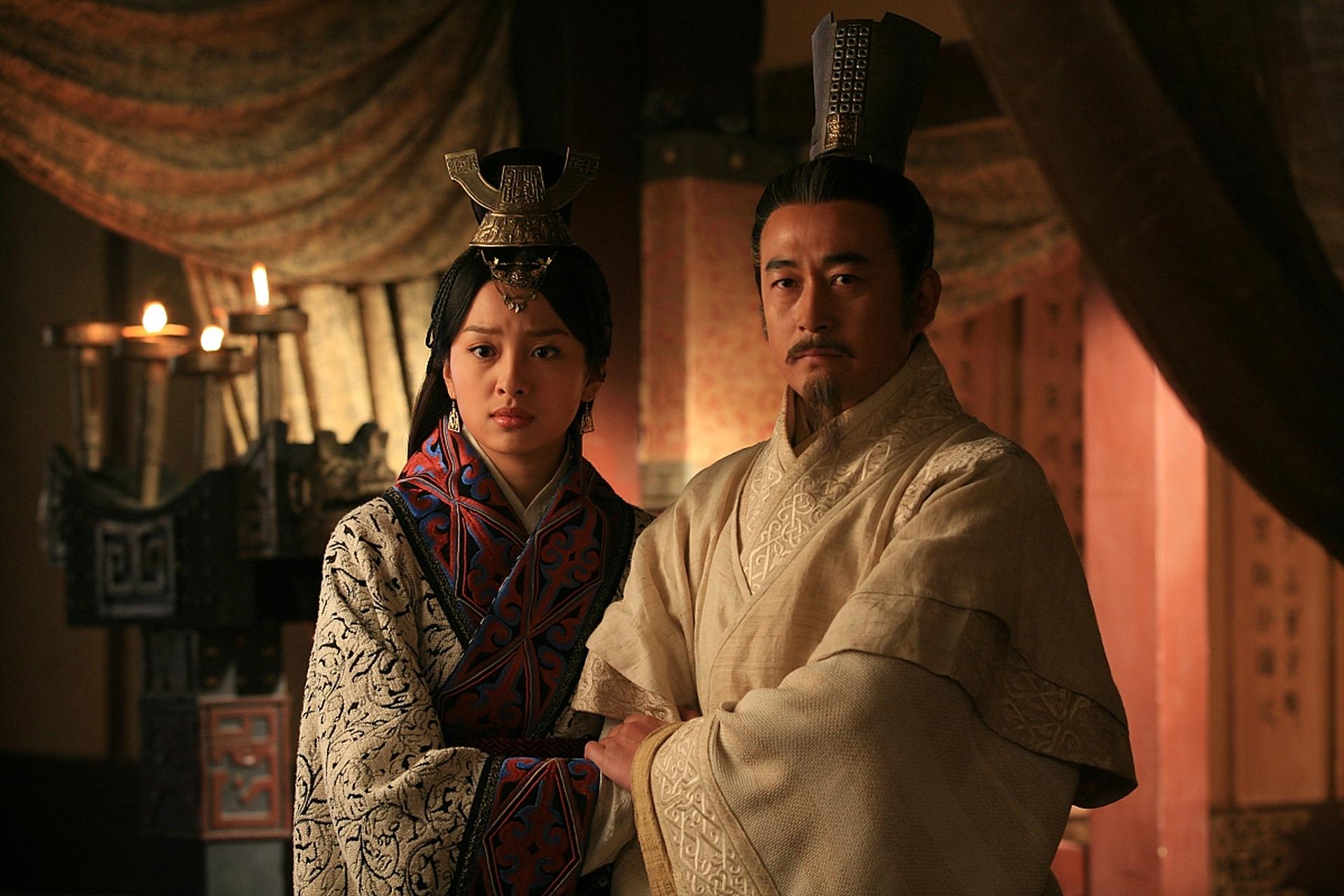 吕不韦给太后赵姬献上一个小帅哥,面试时赵姬问:你会什么?