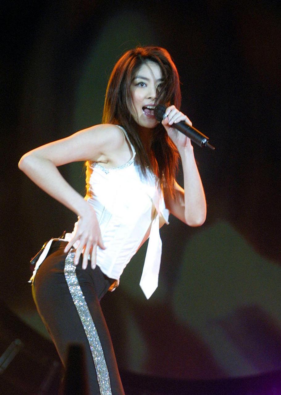 最美就是陈慧琳 #陈慧琳 上海站的造型,kelly真的很适合公主款,真的太