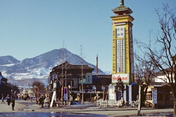 老照片:1950年的日本东京,日本政治,经济,文化和交通中心