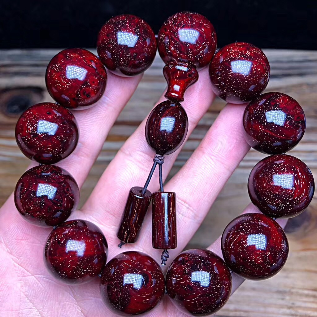 小叶紫檀包浆是什么?懂得这几点就能轻松包浆?