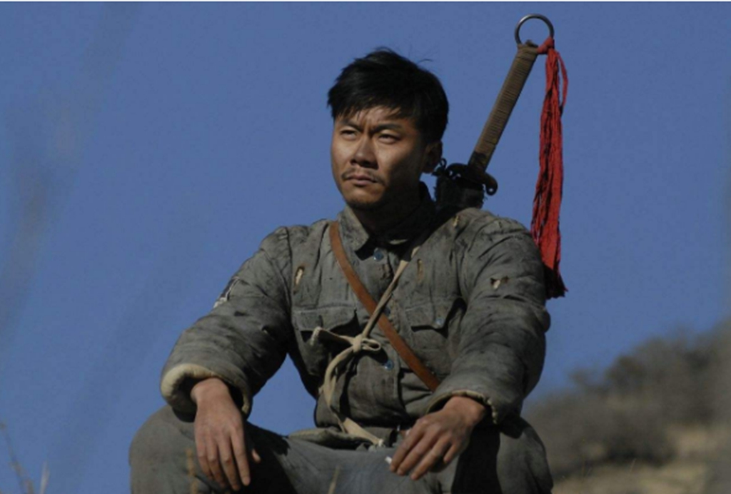 《亮剑》自从2005年播出以来,历经了十多年,一直被奉为经典,除了主角