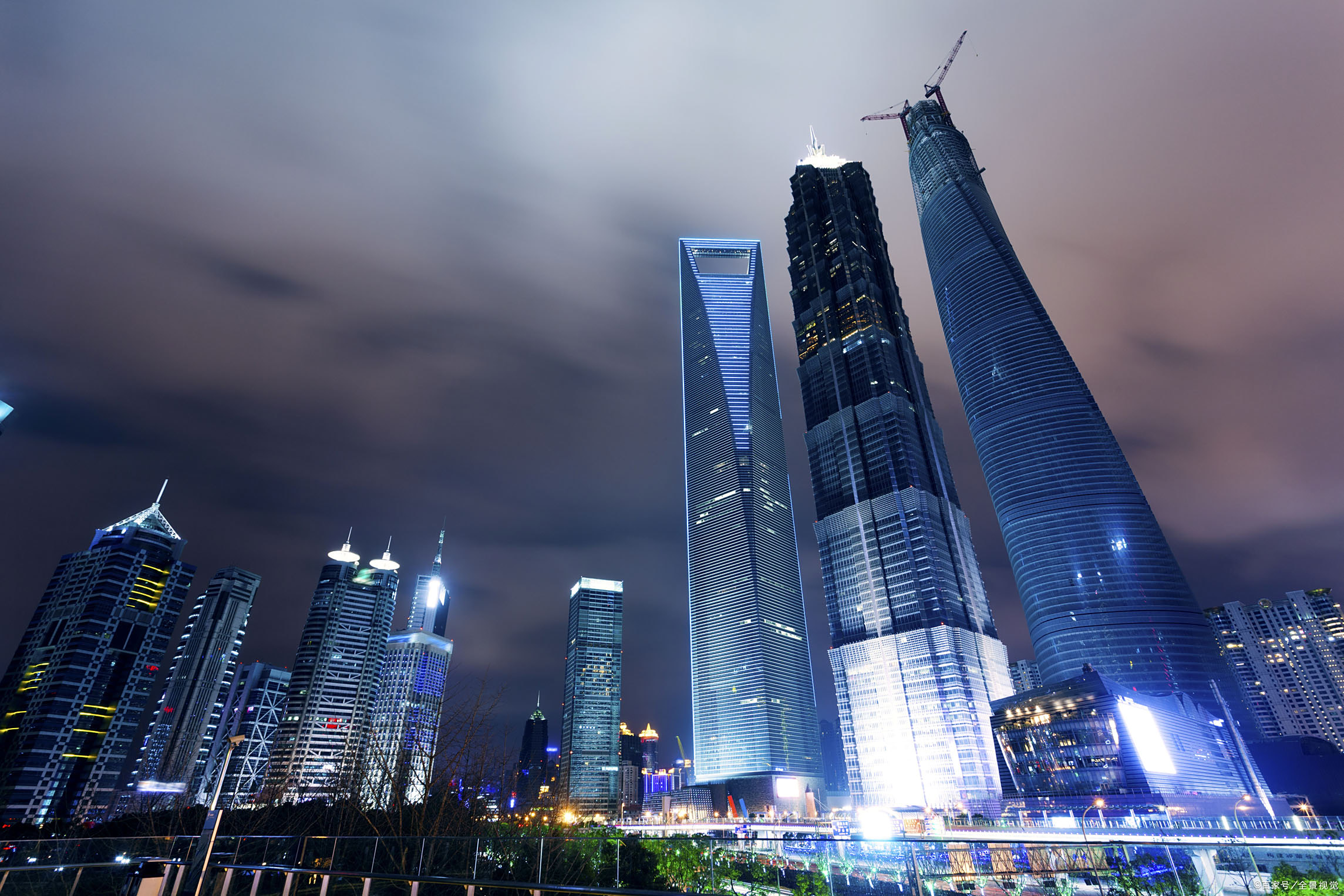 上海事业单位性价比很低买不起房,合肥小伙犹豫着要不要辞职回家