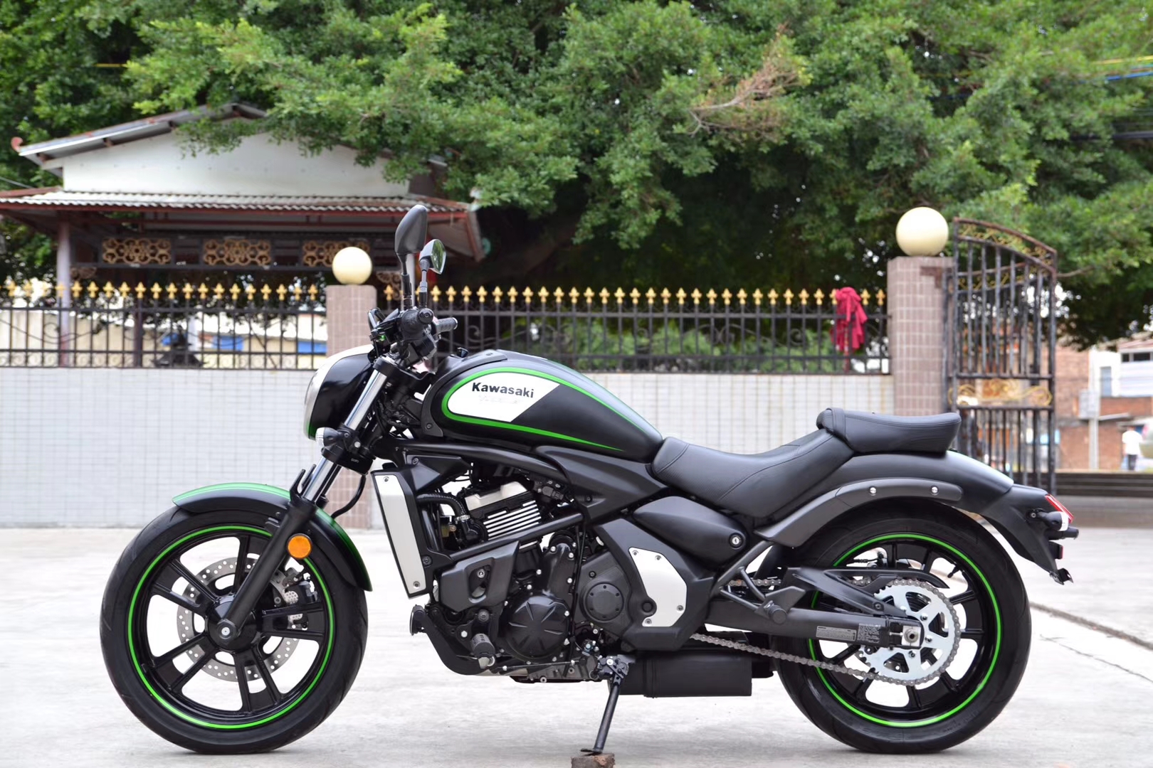 一款国内能买到的大排量太子车:川崎火神650!