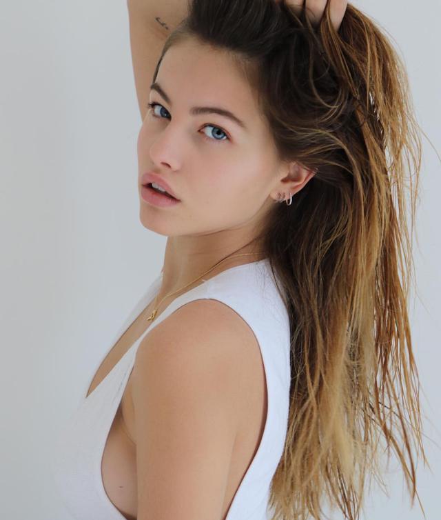 她6岁被封"全球最美女孩",11年过去,成了全球最美面孔第一名