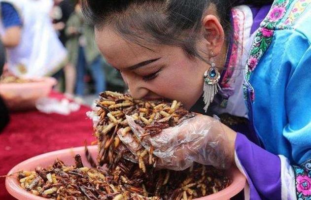 这虫子被中国人吃了千年都没吃绝,如今还取代小龙虾,泛滥在夜市