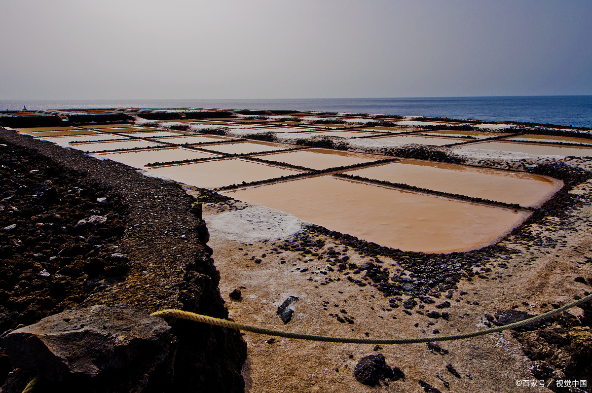徐闻的千年古盐田位于湛江市的北部,是中国最古老的盐场之一.