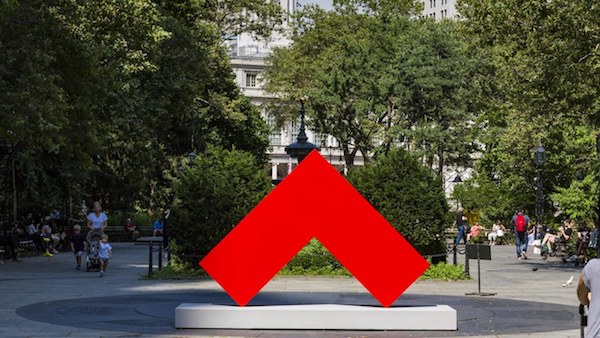 这位老太太104岁终于户外首展,81岁时才卖掉第一幅画