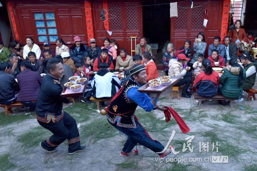 东方饮食文化之一绝——云南"南涧跳菜"