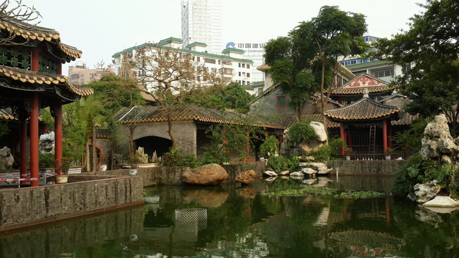 踏足美丽的清晖园