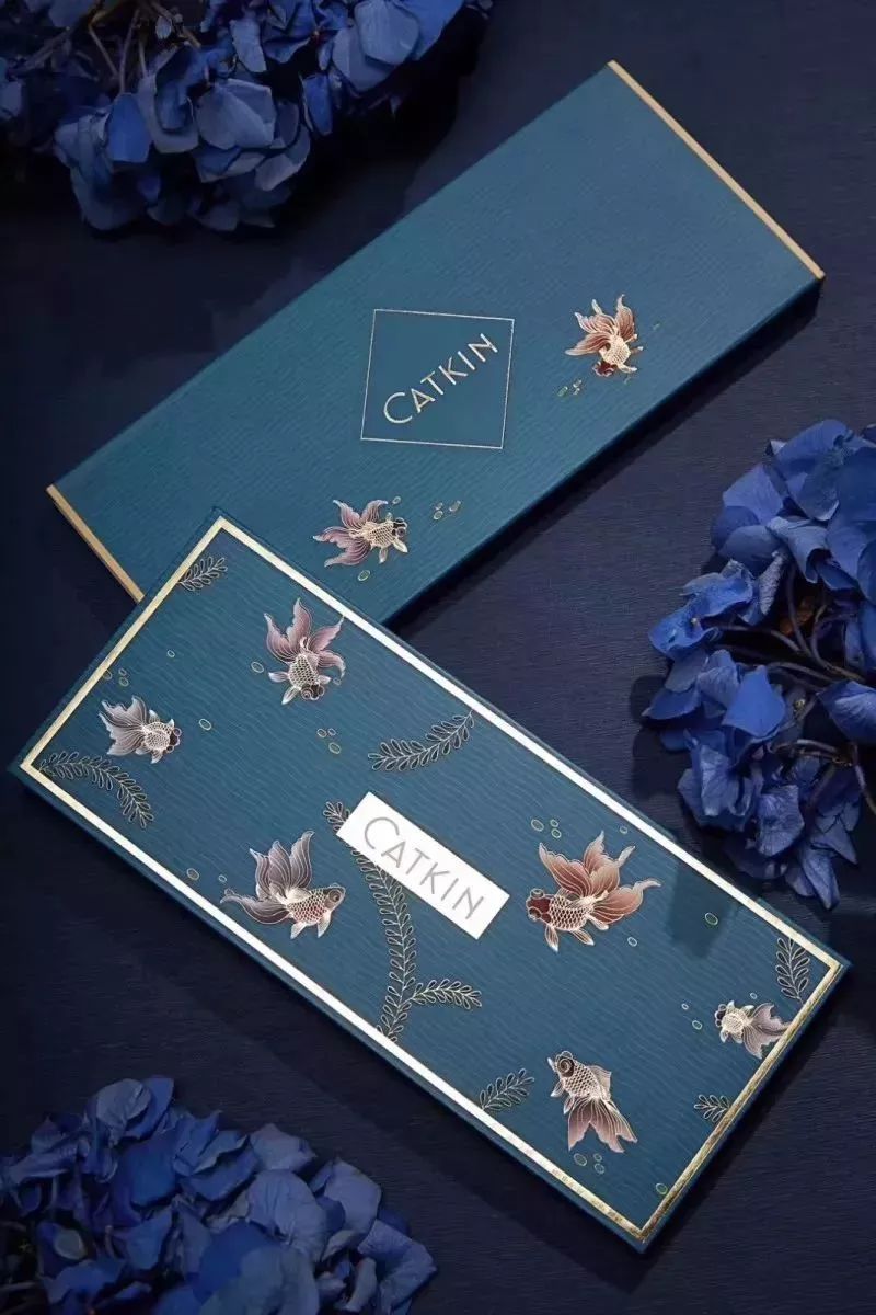 那些惊艳了世人的化妆品包装设计,是美到窒息的中国风