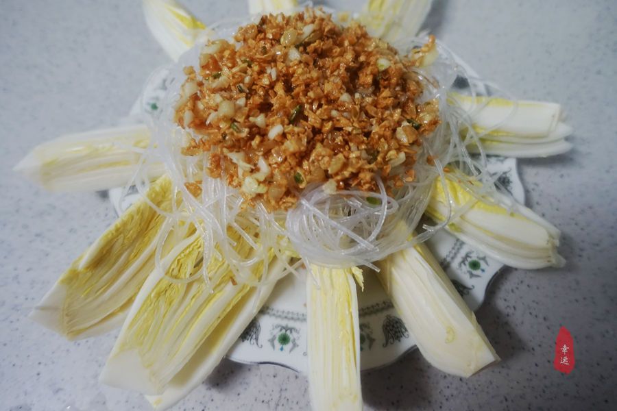 金银蒜蓉娃娃菜蒜蓉真会唤醒您的味蕾无法抵挡它的诱惹力