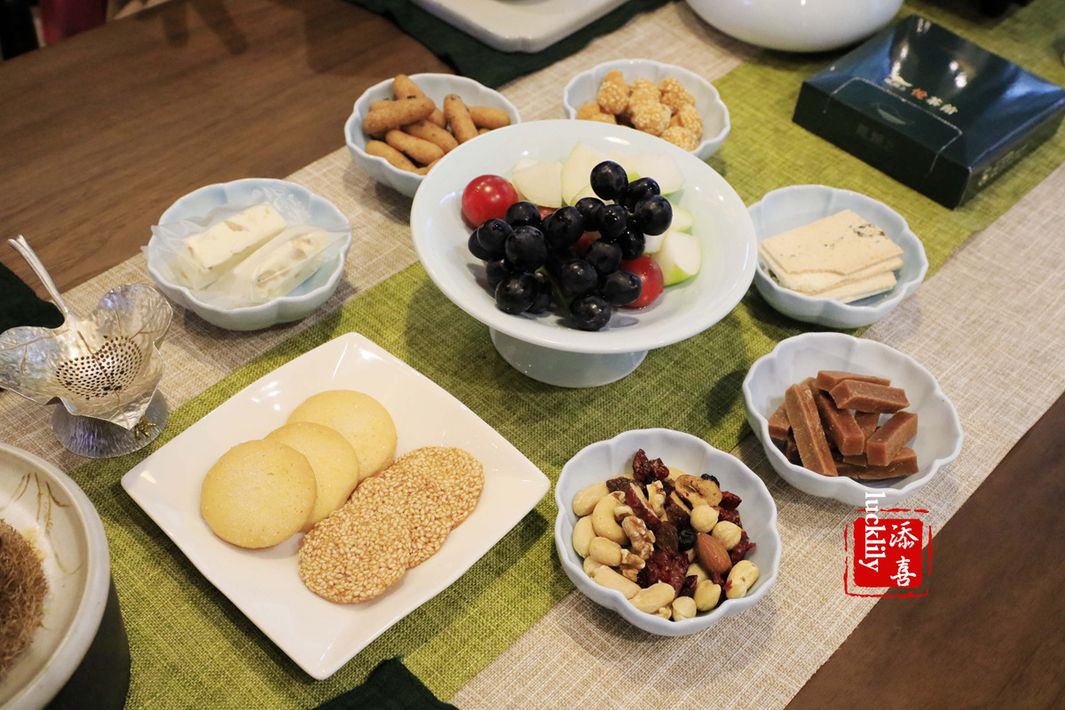 「杭州美食生活」闹市中的禅静——隐湖上  悦茶馆