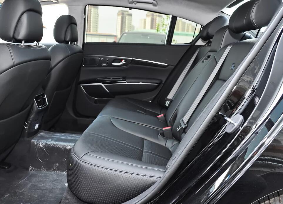 起亚(进口)-起亚k9,内饰高端炫酷