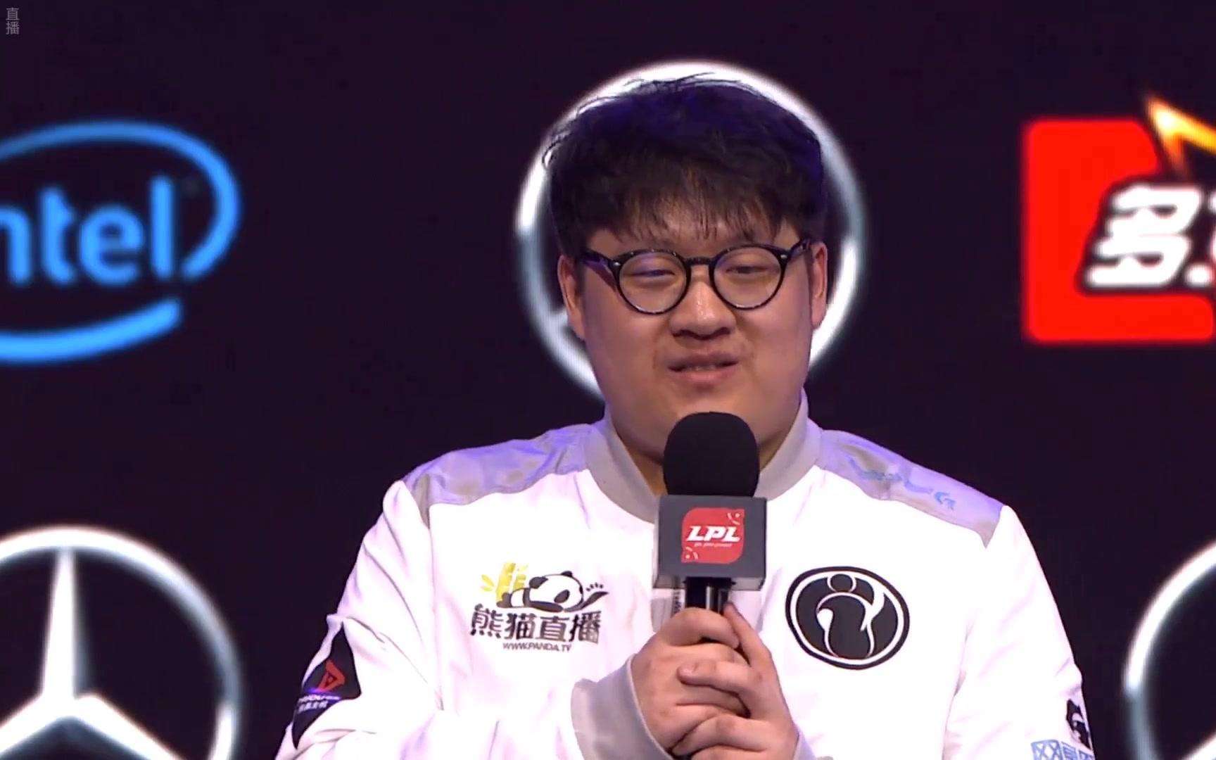 德云色kid小孩游神单排打到王者局之后经常能遇到不少主播和退役选手.