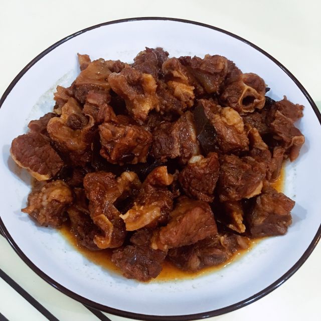 焖卤牛腩,又香又软又入味,下饭一级棒