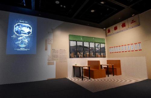 香港电影资料馆展出数百段影片 重现当地旧貌