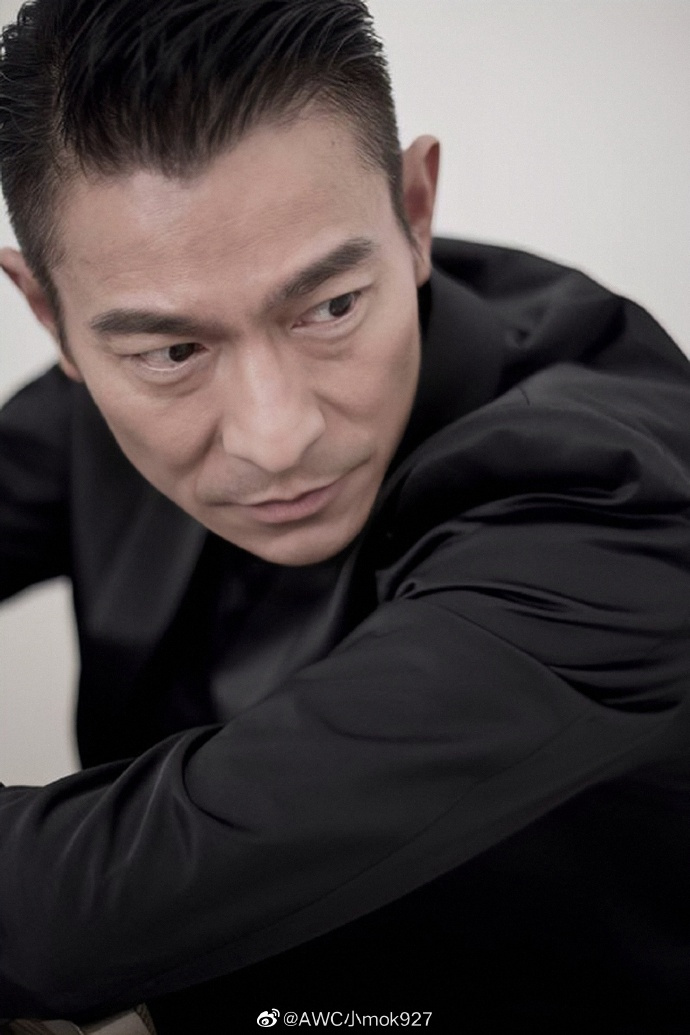 7–10年 f.10年以上 >>关注#刘德华#关注明星#日常穿搭