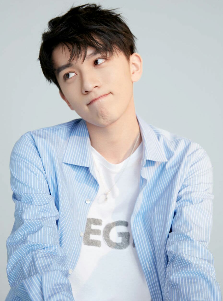 赵英博主演的电影《悲伤逆流成河》,获得不少的好评,也让他增加了演员