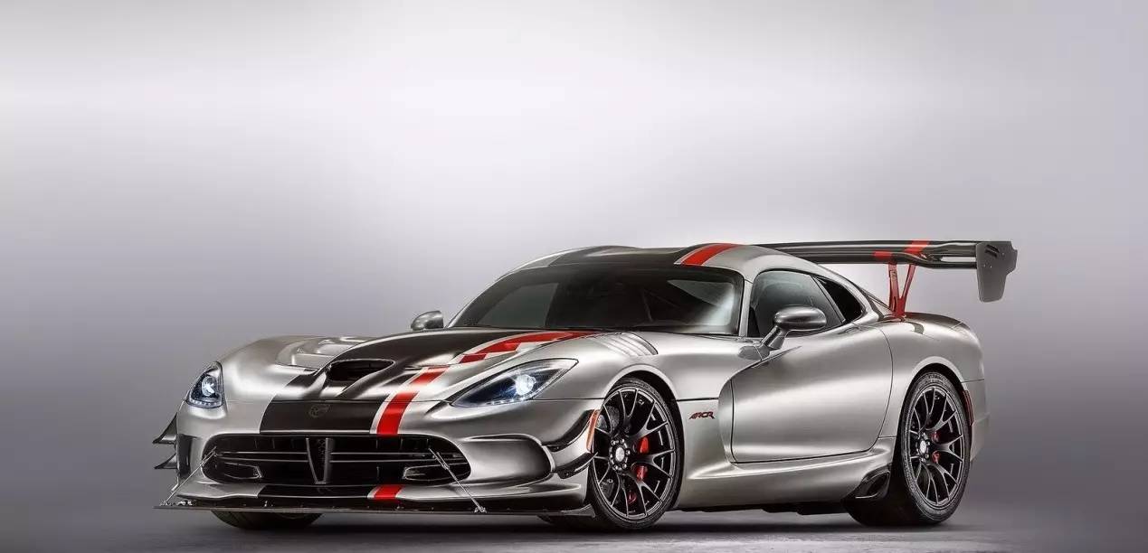 美式肌肉超跑:道奇蝰蛇