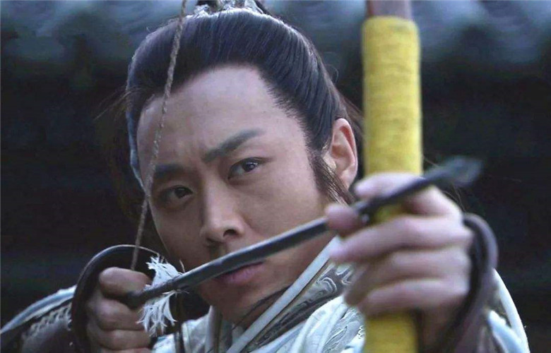 玄武门之变中,李元吉箭术高强,为何三箭都射不中李世民?