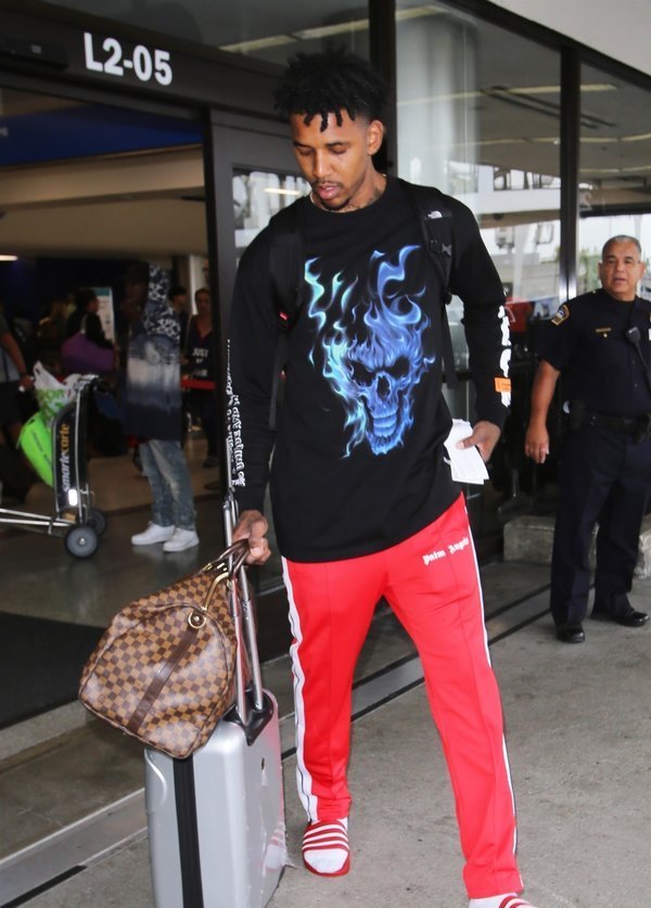 有其父必有其子!尼克杨儿子潮装帅过老爸