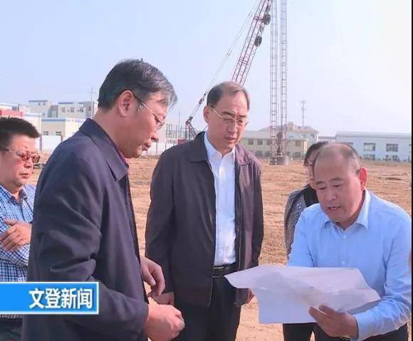 张宏璞现场办公推进重点项目建设