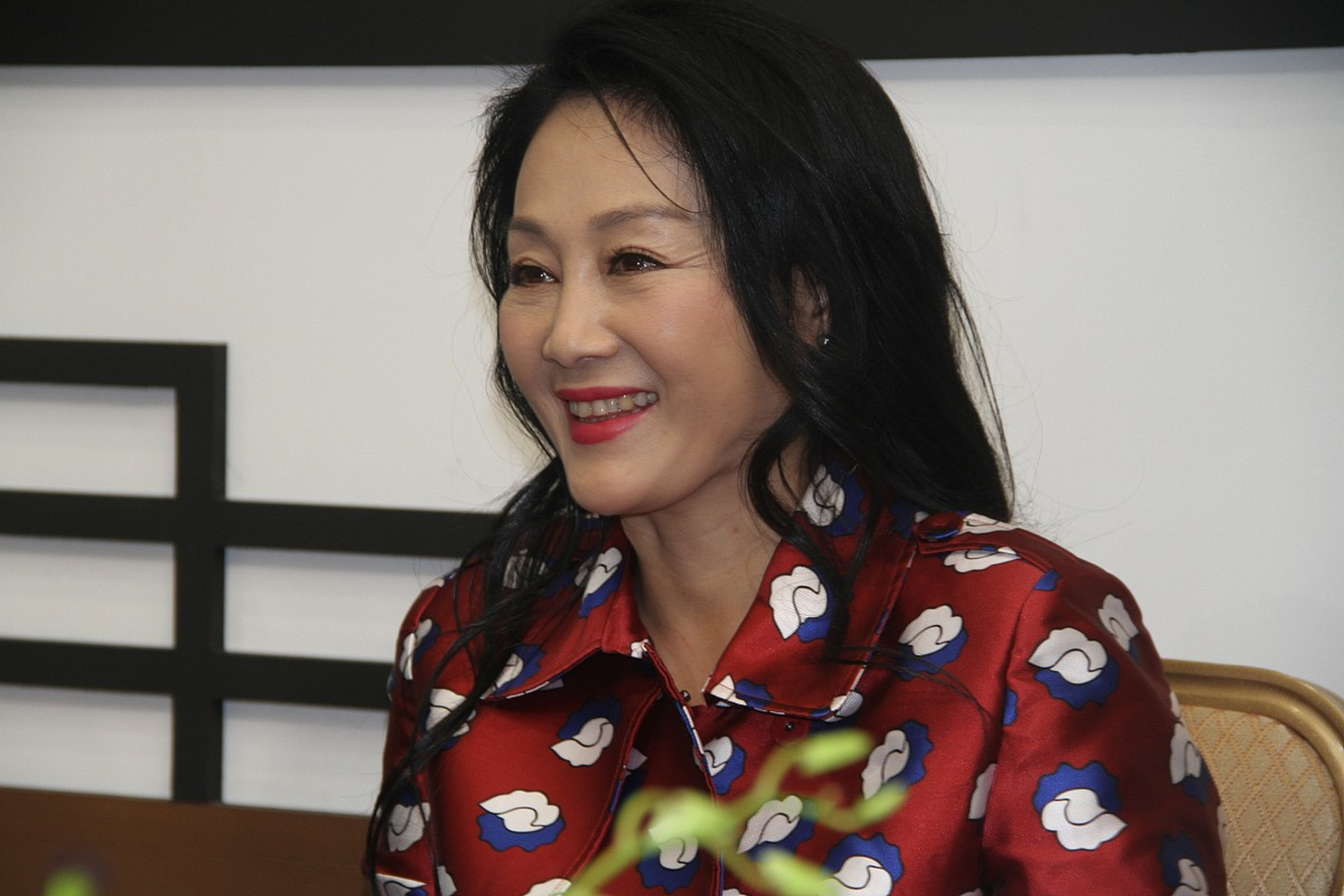 王姬在《北京人在纽约》中突然怀上身孕,姜文告诉郑晓龙:「我不能和她