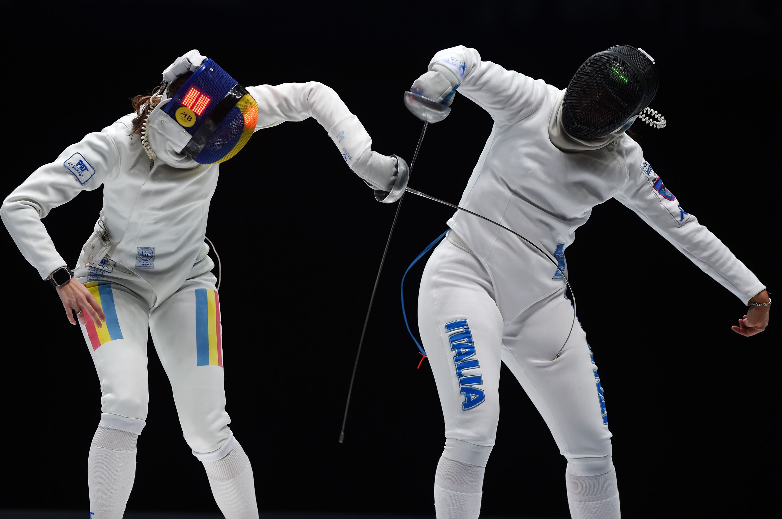 击剑——世界击剑锦标赛:意大利选手纳瓦利亚夺冠(8)