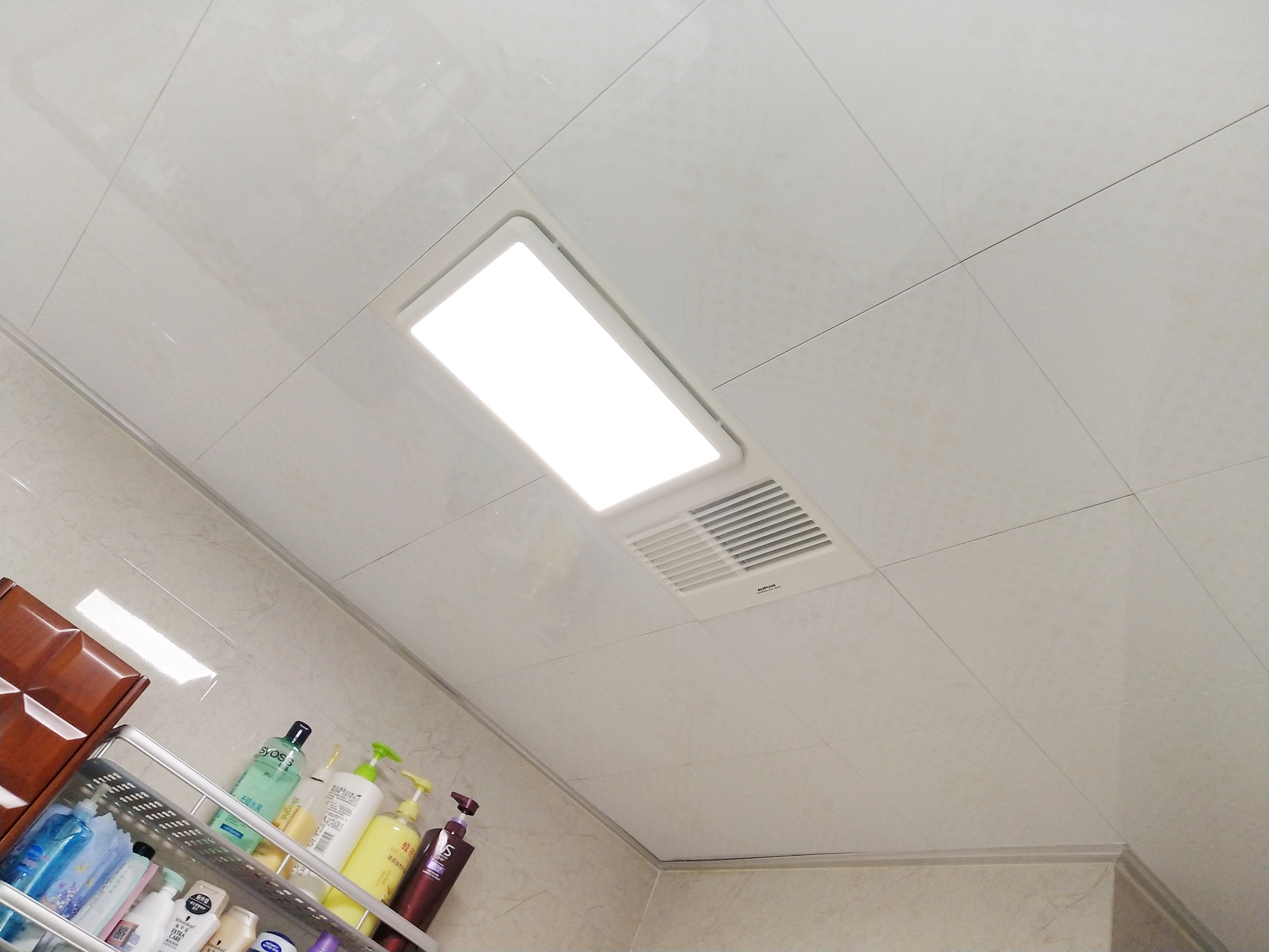 测评:奥普超薄浴霸怎么样,值得推荐的一款浴霸